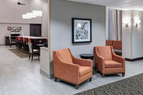 Hampton Inn & Suites Dothan - LBG 24
