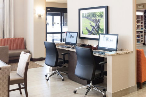 Hampton Inn & Suites Dothan - LBG 18