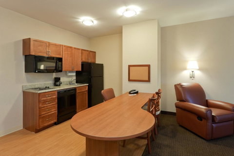 Candlewood Suites Enterprise - LBG 15