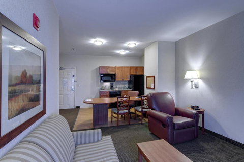 Candlewood Suites Enterprise - LBG 20