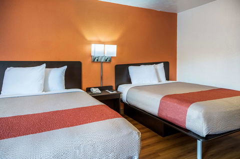 Motel 6 - Opelika - LBG 25