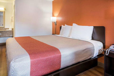 Motel 6 - Opelika - LBG 20
