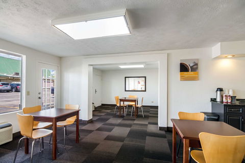 Motel 6 - Opelika - LBG 24