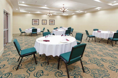 Wiregrass Hotel - LBG 13