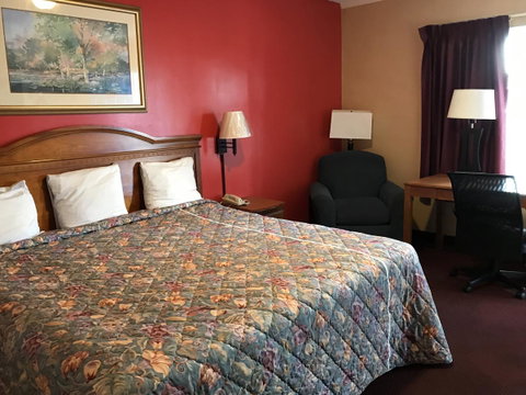 Adams Inn - LBG 7