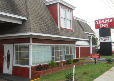 Adams Inn - LBG 0