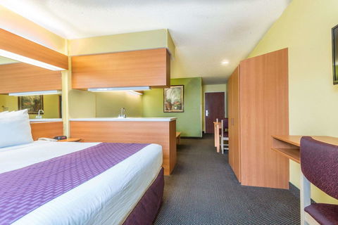 Microtel Inn & Suites By Wyndham Auburn - LBG 2