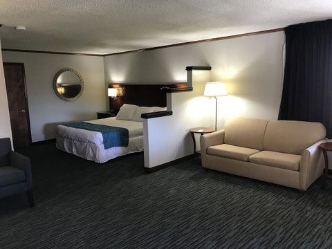 Riviera Inn - LBG 2