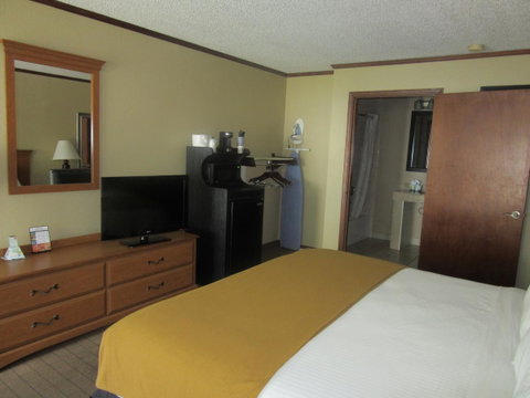 Riviera Inn - LBG 21