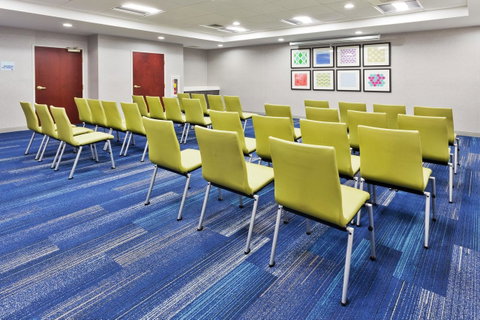 Holiday Inn Express Hotel & Suites Dothan North - LBG 4