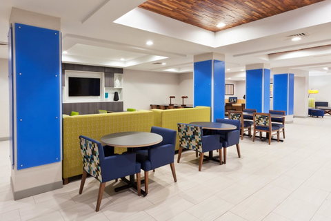 Holiday Inn Express Hotel & Suites Dothan North - LBG 9