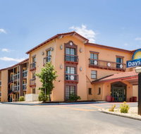 Days Inn by Wyndham Birmingham/West