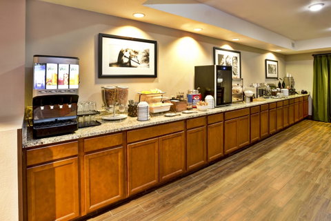 Country Inn & Suites By Radisson, Monroeville, AL - LBG 15