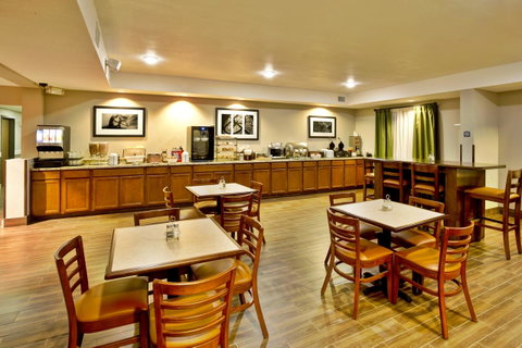 Country Inn & Suites By Radisson, Monroeville, AL - LBG 14
