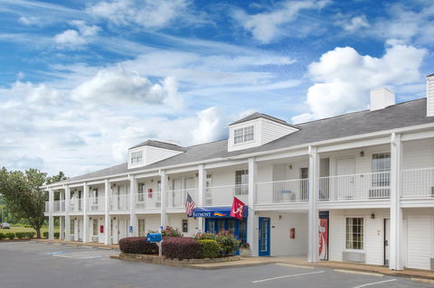 Baymont By Wyndham Tuscaloosa - LBG 2