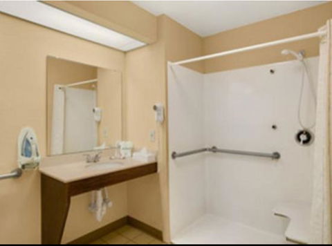 Baymont By Wyndham Tuscaloosa - LBG 15