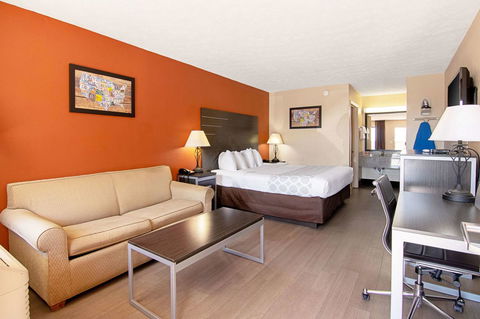 Econo Lodge Auburn Near University - LBG 17