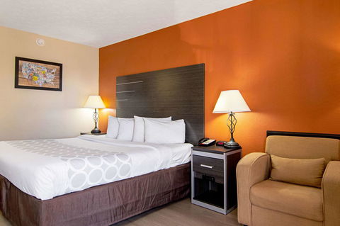 Econo Lodge Auburn Near University - LBG 18