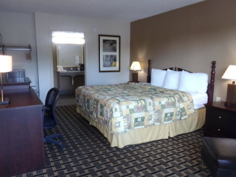 Regency Inn - LBG 14