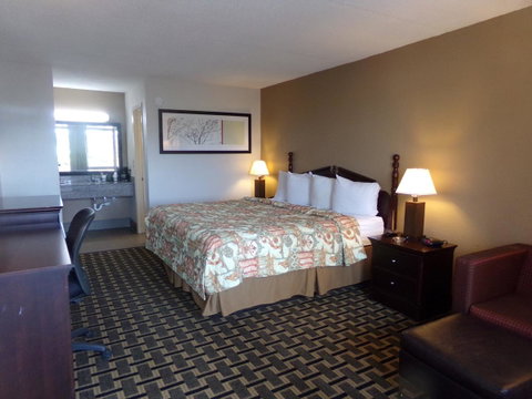 Regency Inn - LBG 10