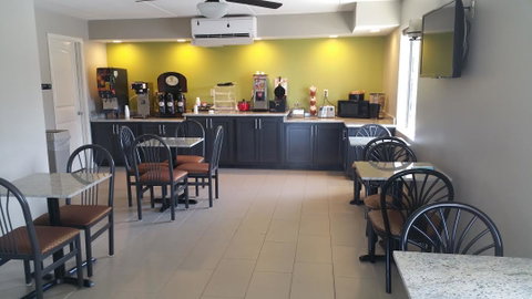 Regency Inn - LBG 4