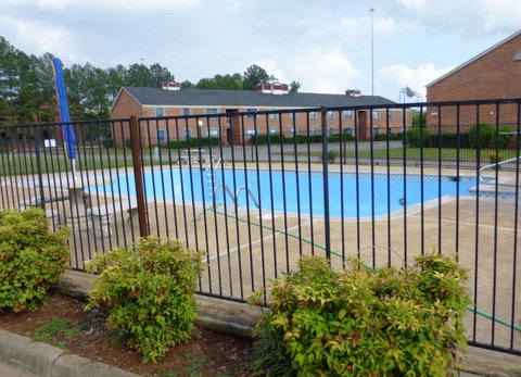 Red Roof Inn PLUS+ Huntsville â€“ Madison - LBG 20