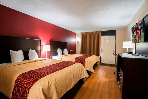 Red Roof Inn PLUS+ Huntsville â€“ Madison - LBG 5