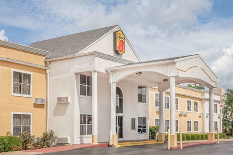 Super 8 By Wyndham Athens - LBG 0