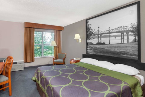 Super 8 By Wyndham Athens - LBG 21