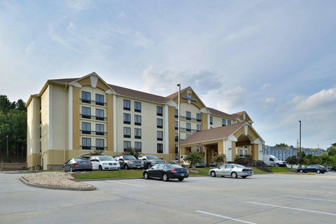 Comfort Inn Birmingham Homewood - LBG 7
