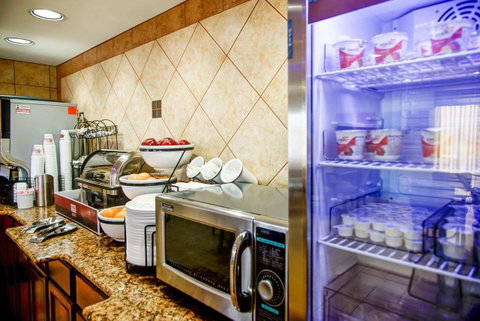 Comfort Inn Birmingham Homewood - LBG 11