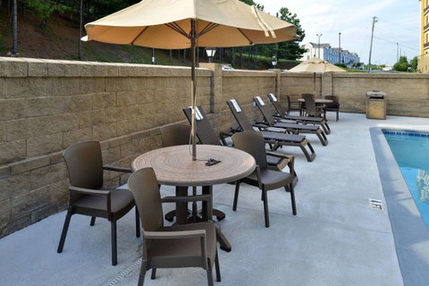 Comfort Inn Birmingham Homewood - LBG 10