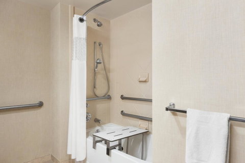 Hampton Inn Birmingham I-65/Lakeshore Drive - LBG 22