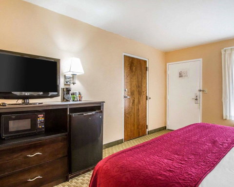 Quality Inn Foley - LBG 21