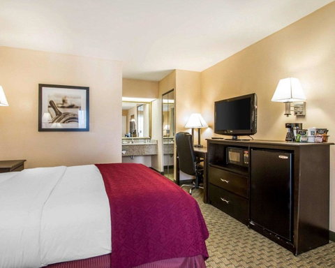 Quality Inn Foley - LBG 15