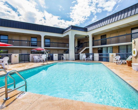 Quality Inn Foley - LBG 9
