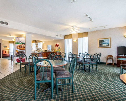 Quality Inn Foley - LBG 10