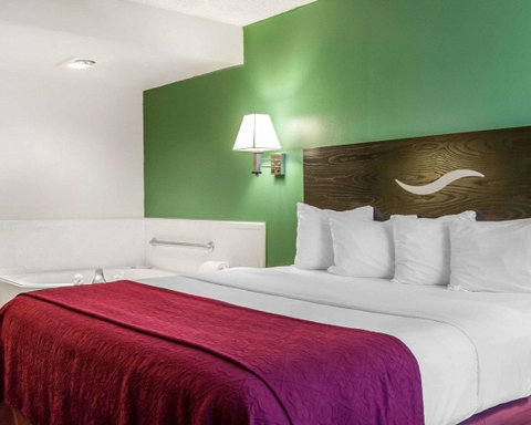 Quality Inn Foley - LBG 19