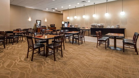 Best Western Plus Madison-Huntsville Hotel - LBG 18