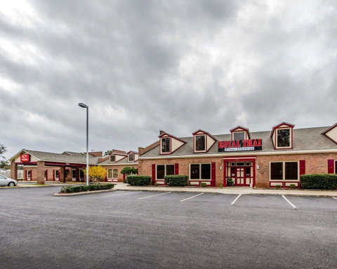 Econo Lodge Inn & Suites Enterprise - LBG 10