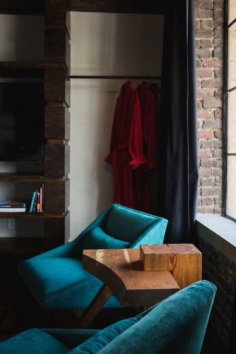 GunRunner Boutique Hotel - LBG 10
