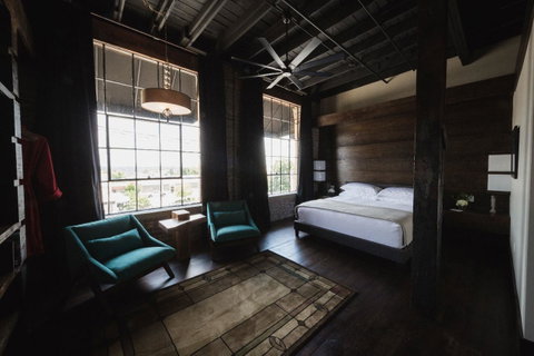 GunRunner Boutique Hotel - LBG 17