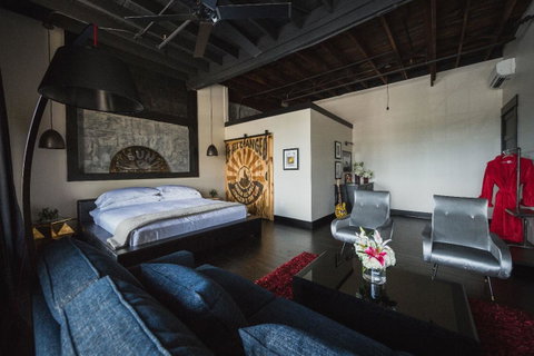 GunRunner Boutique Hotel - LBG 8