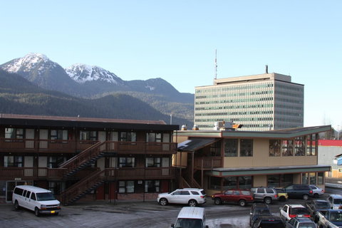 The Driftwood Hotel - LBG 1