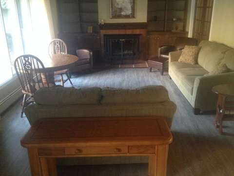 Glacier Guest Room - LBG 12