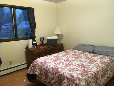 Glacier Guest Room - LBG 6