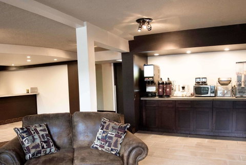 Super 8 By Wyndham Juneau - LBG 11