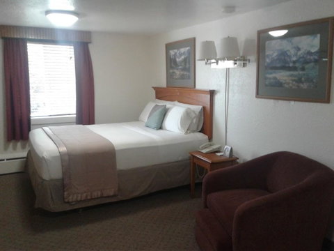 Alaska Country Inn - LBG 7