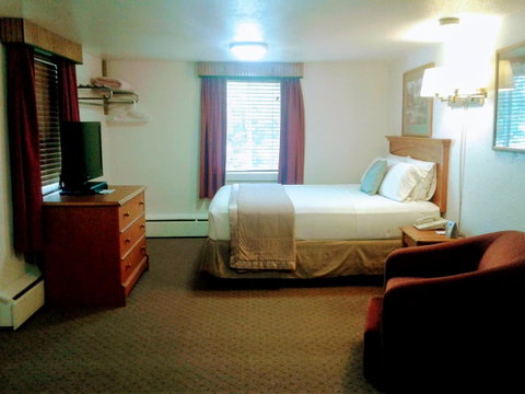 Alaska Country Inn - LBG 10