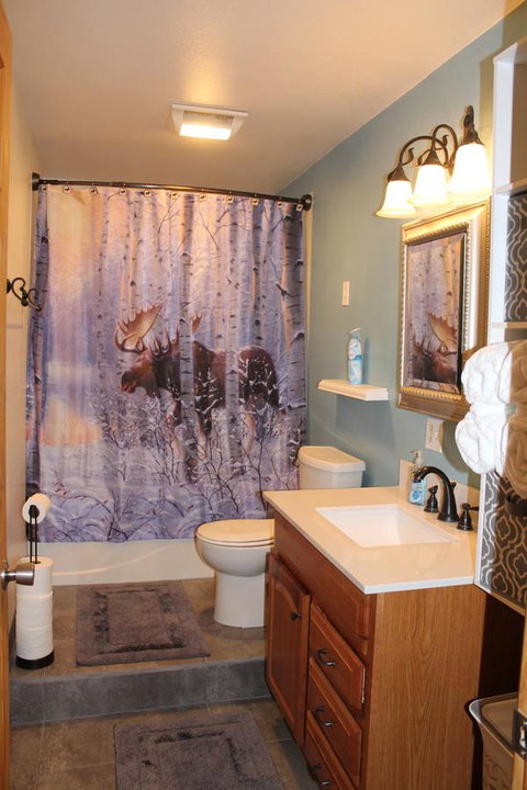 Moose Tracks B & B - LBG 34